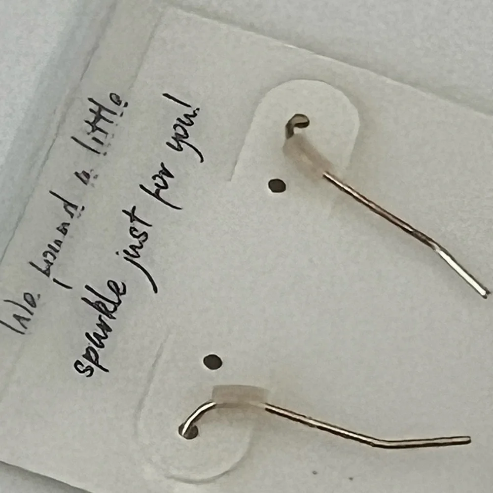 CUTE Francesca's Women's Earrings - Picture 5 of 8